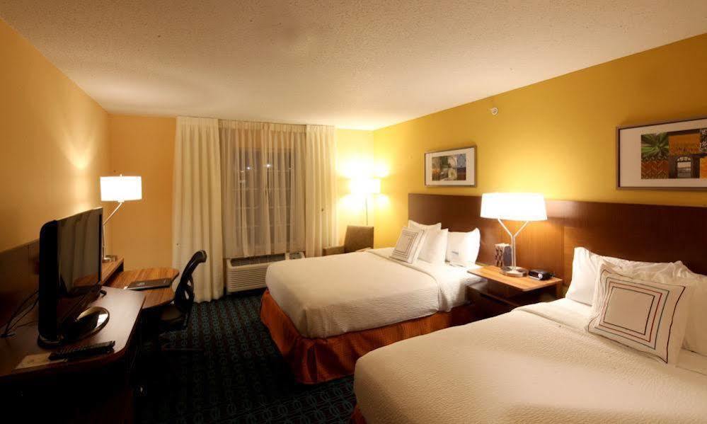 Fairfield Inn And Suites By Marriott Cincinnati Eastgate Exterior foto
